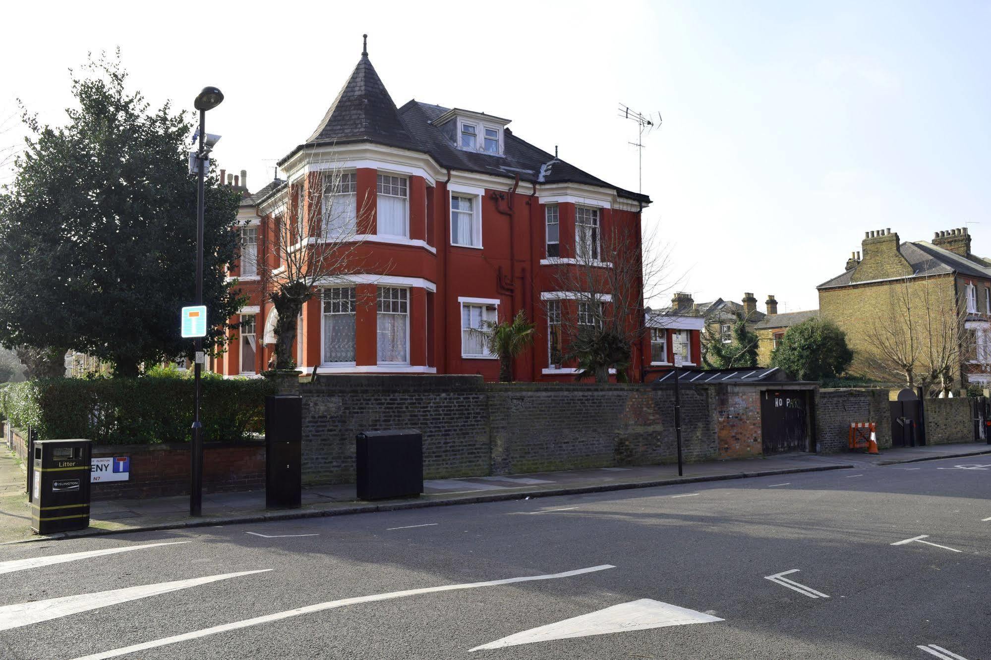 Charlie Hotel London Exterior photo
