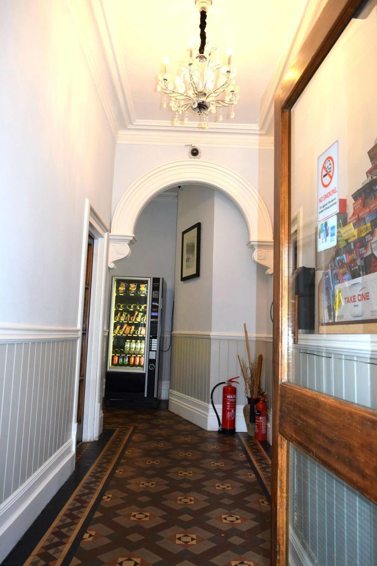 Charlie Hotel London Exterior photo